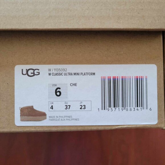 UGG Women's Classic Ultra Mini Platform - Driftwood/White pepper - Picture 7 of 7